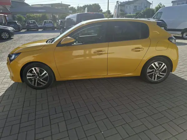 Peugeot 208 2021 - 13565 EUR, 71607 km - AUTO.MOTO.pt - 71607km - foto 9 de 37