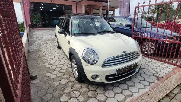 MINI Clubman 2013 - 6990 EUR, 188000 km - AUTO.MOTO.pt - 188000km - foto 13 de 27