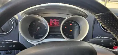 Citroën DS5 2016 - 13900 EUR, 161468 km - 161468km - foto 6 de 10