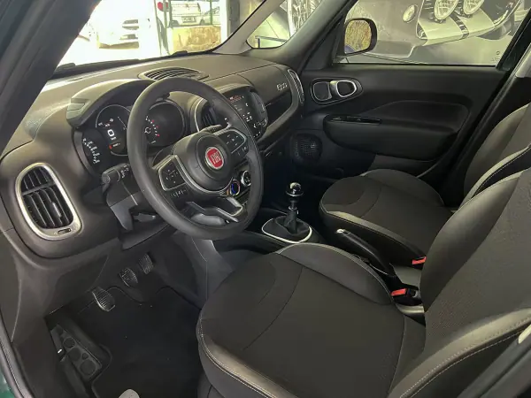 Fiat 500L 2018 - 12800 EUR, 70174 km - AUTO.MOTO.pt - 70174km - foto 6 de 19