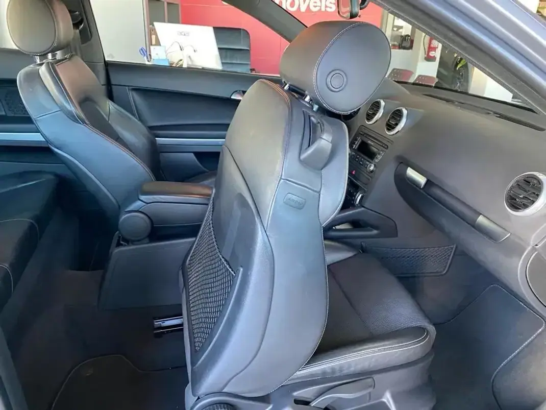 Audi A3 2010 - 12490 EUR, 259207 km - AUTO.MOTO.pt - 259207km - foto 30 de 33