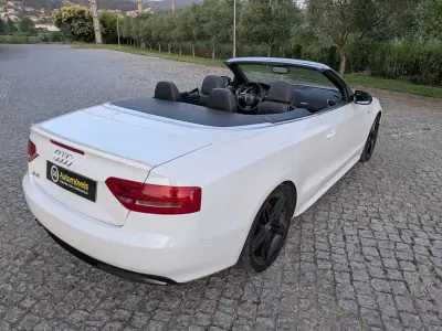 Audi A5 Cabrio 2012 - 15990 EUR, 224000 km - AUTO.MOTO.pt - 224000km - foto 3 de 10