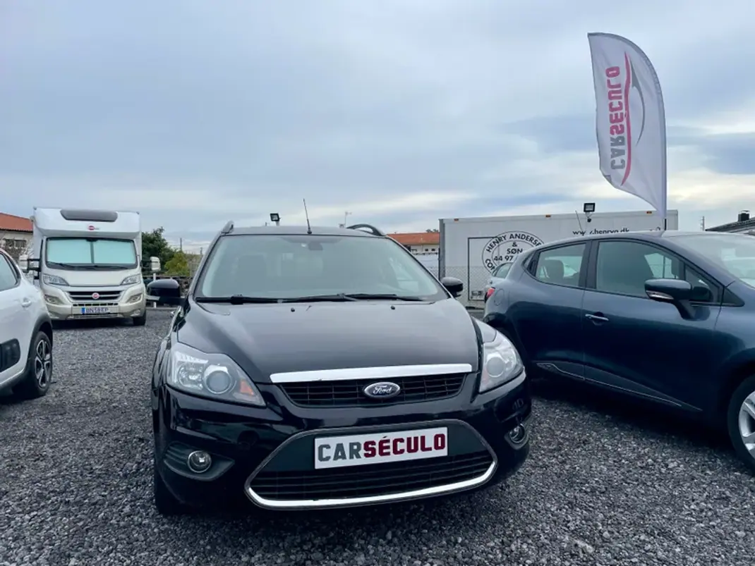 Ford Focus SW 2011 - 7750 EUR, 226741 km - AUTO.MOTO.pt - 226741km - foto 2 de 25