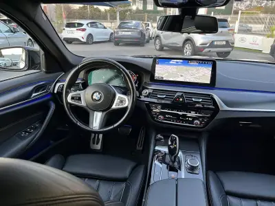 BMW 520 2022 - 33950 EUR, 124000 km - AUTO.MOTO.pt - 124000km - foto 10 de 45
