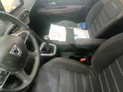 Dacia Sandero 2021 - 14900 EUR, 86415 km - AUTO.MOTO.pt - 86415km - foto 4 de 8