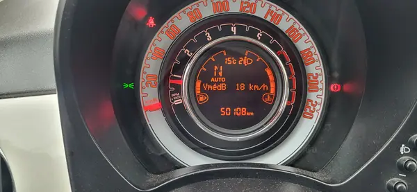 Fiat 500 2018 - 10500 EUR, 51000 km - AUTO.MOTO.pt - 51000km - foto 7 de 14