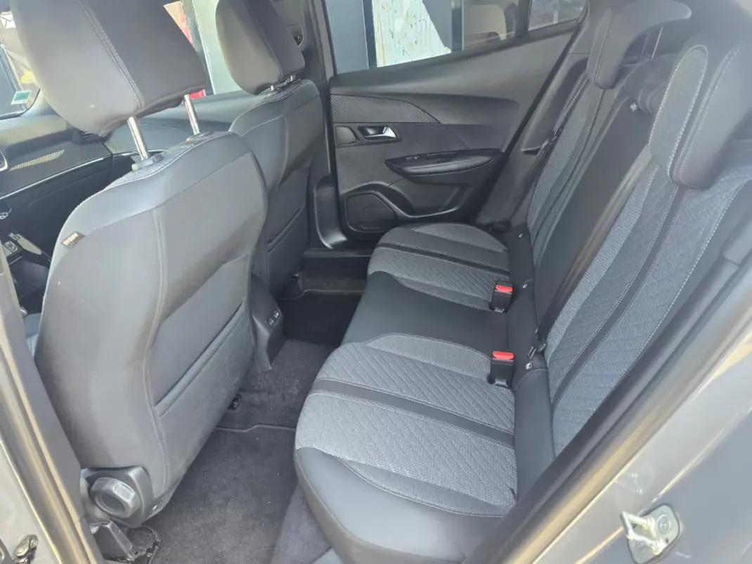 Peugeot 2008 2023 - 21900 EUR, 112000 km - AUTO.MOTO.pt - 112000km - foto 10 de 16