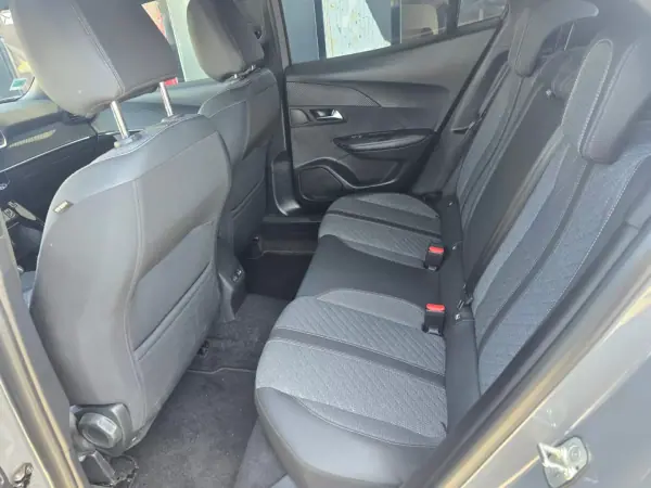Peugeot 2008 2023 - 21900 EUR, 112000 km - AUTO.MOTO.pt - 112000km - foto 10 de 16