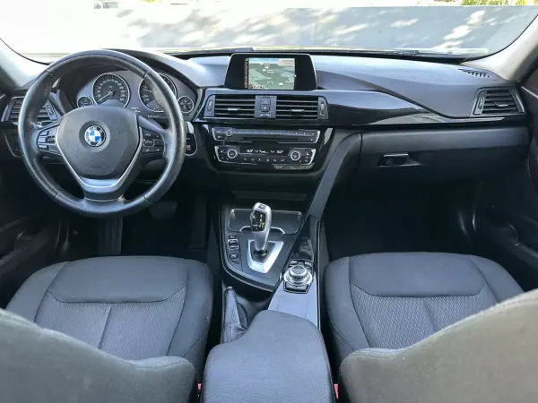 BMW 320 2017 - 14900 EUR, 260000 km - AUTO.MOTO.pt - 260000km - foto 31 de 65