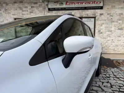 Renault Clio Sport Tourer 2015 - 8750 EUR, 190000 km - AUTO.MOTO.pt - 190000km - foto 23 de 35