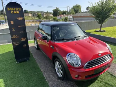 MINI 3 Portas 2010 - 5900 EUR, 200000 km - AUTO.MOTO.pt - 200000km - foto 4 de 51