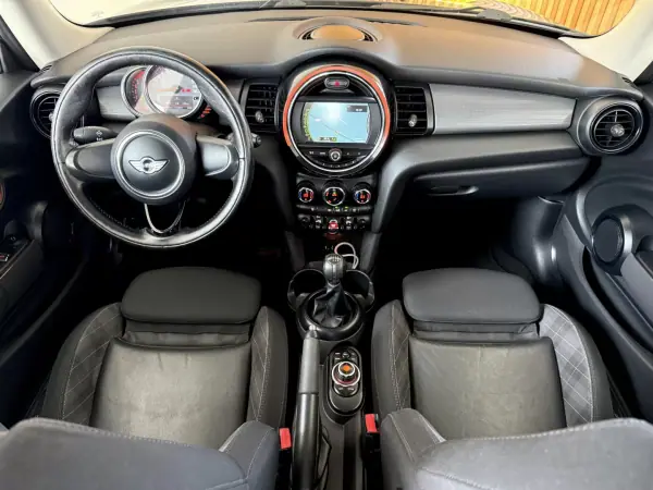 MINI One 2016 - 11900 EUR, 133000 km - AUTO.MOTO.pt - 133000km - foto 47 de 86