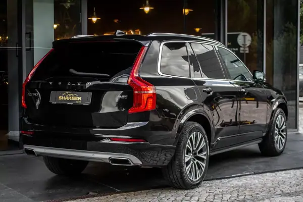 Volvo XC 90 2021 - 37990 EUR, 110263 km - AUTO.MOTO.pt - 110263km - foto 4 de 44