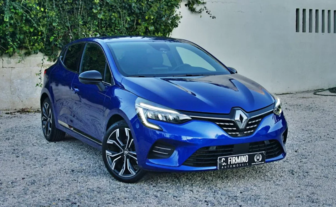 Renault Clio 2023 - 18900 EUR, 26048 km - AUTO.MOTO.pt - 26048km - foto 5 de 40