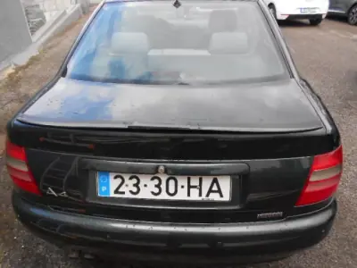 Audi A4 1996 - 3500 EUR, 206542 km - AUTO.MOTO.pt - 206542km - foto 6 de 11