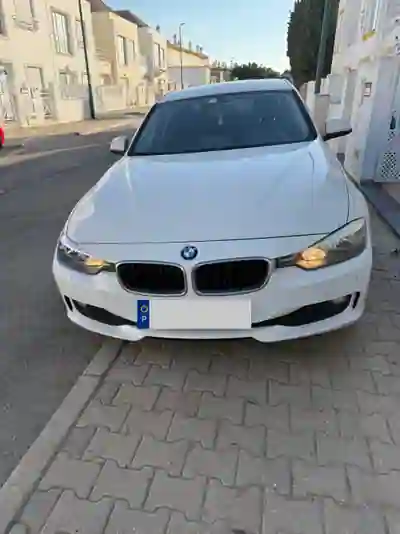 BMW 320 2013 — foto 2 de 10