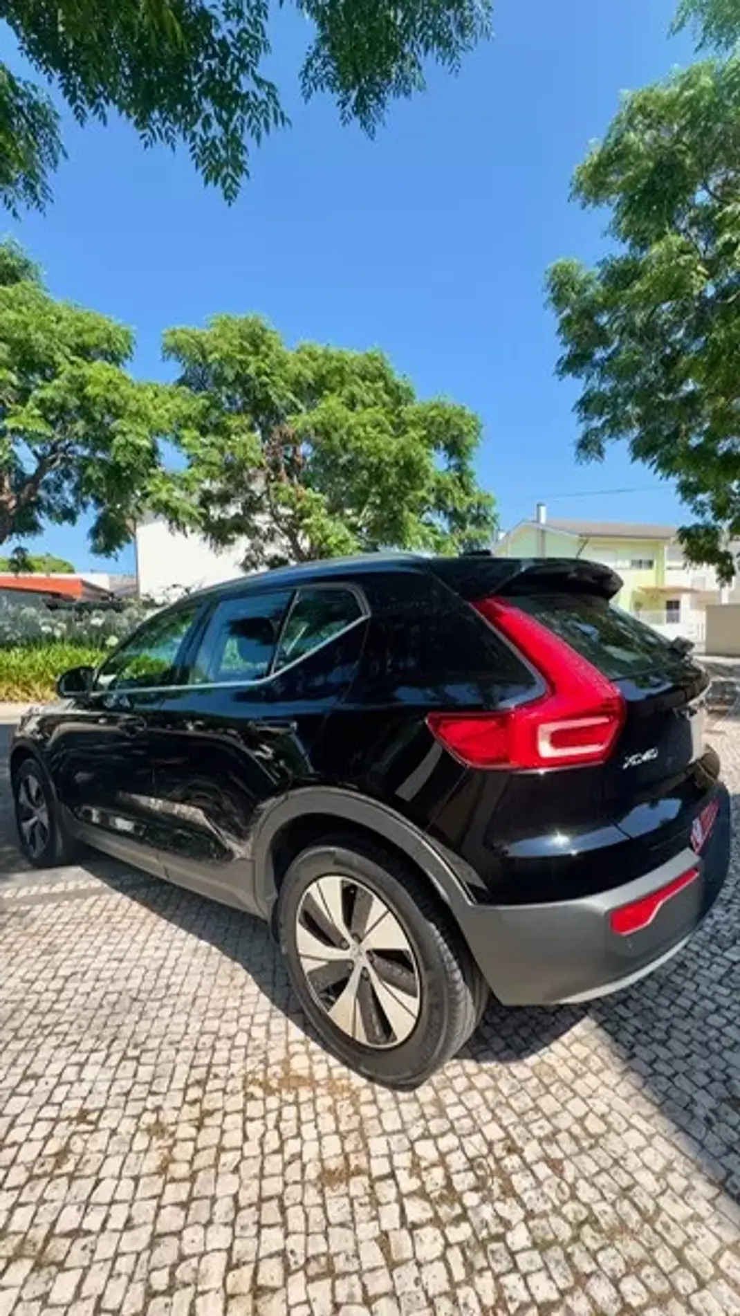 Volvo XC 40 2021 - 25990 EUR, 131254 km - 131254km - foto 8 de 23