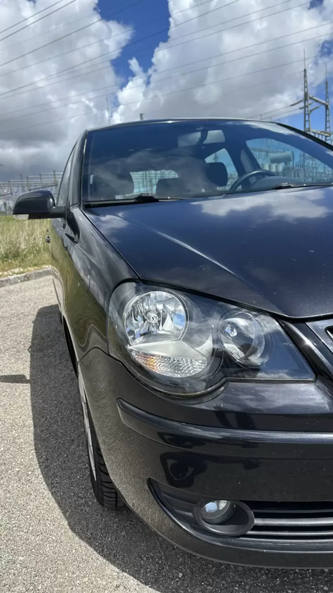 Volkswagen Polo 2009 - 4950 EUR, 202000 km - AUTO.MOTO.pt - 202000km - foto 10 de 18