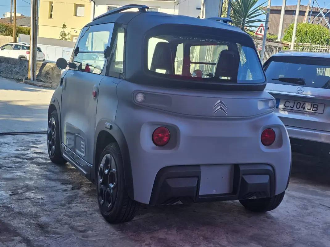 Citroën Ami 2024 - 8499 EUR, 9221 km - 9221km - foto 12 de 13