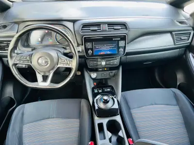 Nissan Leaf 2019 - 14750 EUR, 56425 km - AUTO.MOTO.pt - 56425km - foto 29 de 40