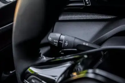 Peugeot 308 SW 2023 - 23790 EUR, 59725 km - AUTO.MOTO.pt - 59725km - foto 16 de 45