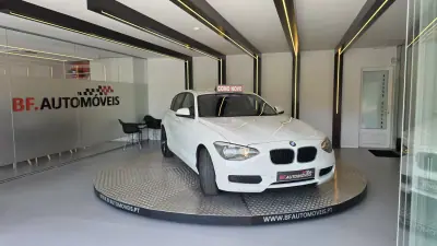 BMW 114 2013 - 9500 EUR, 212463 km - AUTO.MOTO.pt - 212463km - foto 8 de 45