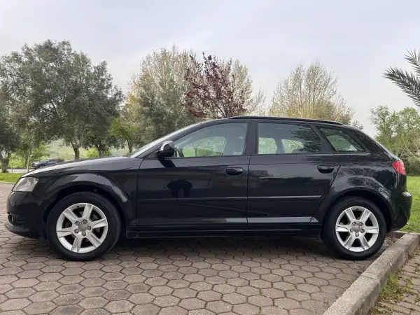 Audi A3 2010 - 10965 EUR, 150000 km - AUTO.MOTO.pt - 150000km - foto 11 de 38