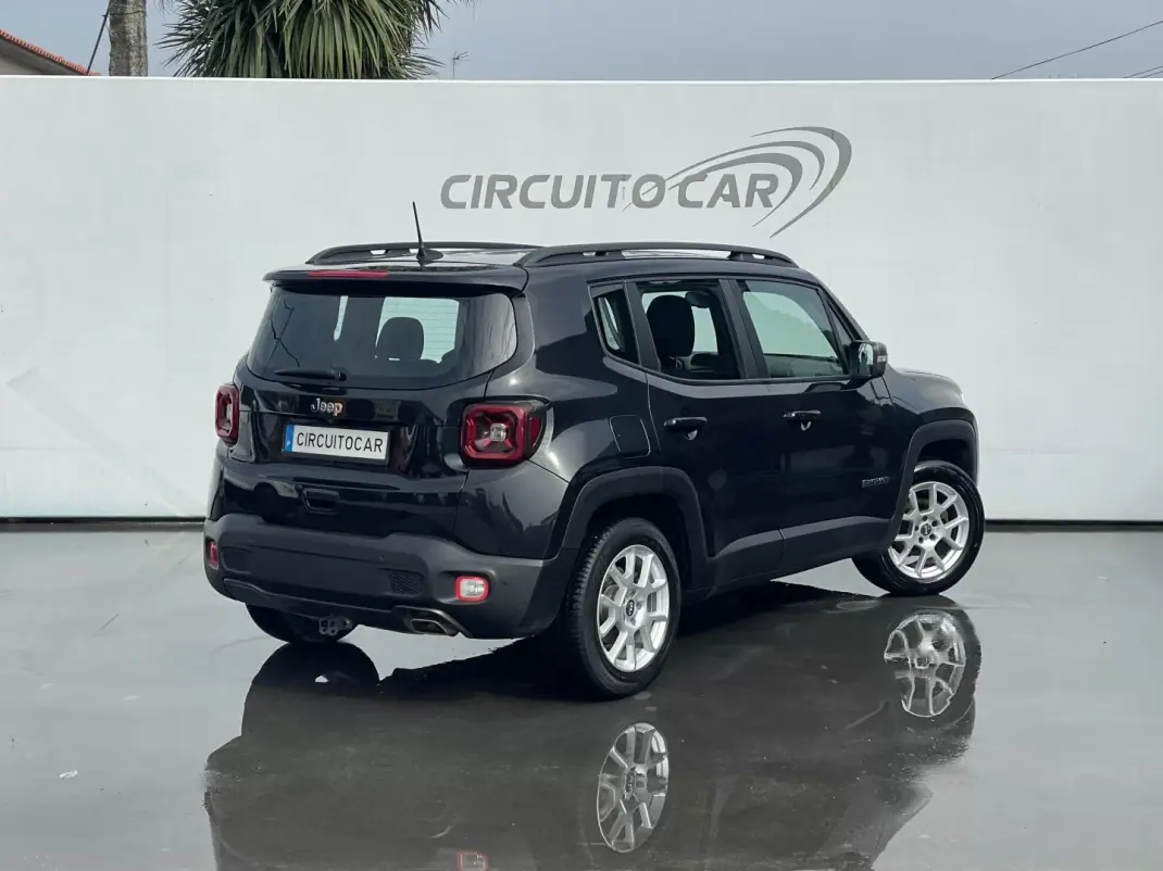 Jeep Renegade 2019 - 15500 EUR, 106977 km - AUTO.MOTO.pt - 106977km - foto 3 de 39