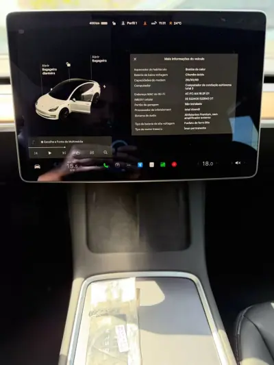 Tesla Model 3 2021 - 26500 EUR, 77000 km - AUTO.MOTO.pt - 77000km - foto 10 de 18