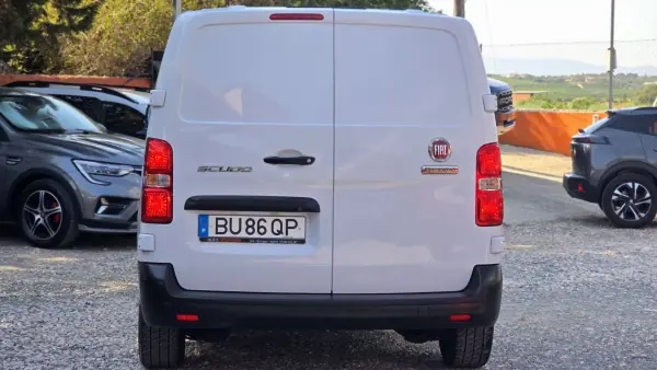 Fiat SCUDO 1.5 BLUEHDI L3H1 (IVA DD ) 2022 - 18750 EUR, 45400 km - AUTO.MOTO.pt - 45400km - foto 11 de 22