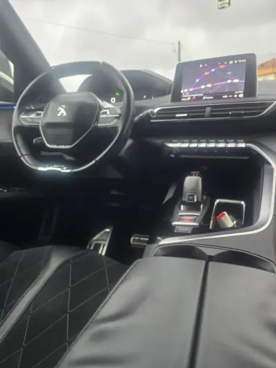 Peugeot 3008 2018 - 22950 EUR, 162300 km - AUTO.MOTO.pt - 162300km - foto 25 de 29