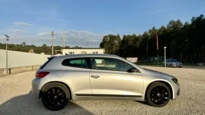 Volkswagen Scirocco 2010 - 9950 EUR, 301000 km - AUTO.MOTO.pt - 301000km - foto 12 de 18