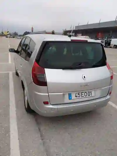 Renault Grand Scénic 2007 - 2750 EUR, 392 km - AUTO.MOTO.pt - 392km - foto 3 de 8