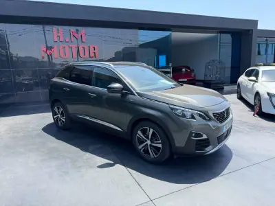 Peugeot 3008 2017 - 16500 EUR, 162000 km - AUTO.MOTO.pt - 162000km - foto 2 de 12