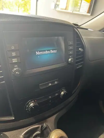 Mercedes-Benz Vito 2021 - 18500 EUR, 166000 km - AUTO.MOTO.pt - 166000km - foto 18 de 27