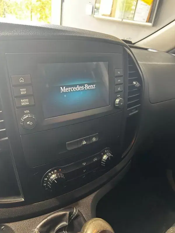 Mercedes-Benz Vito 2021 - 18500 EUR, 166000 km - AUTO.MOTO.pt - 166000km - foto 18 de 27