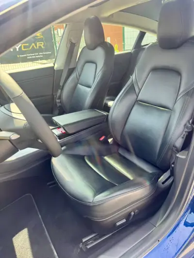 Tesla Model 3 2019 - 25030 EUR, 171000 km - AUTO.MOTO.pt - 171000km - foto 10 de 22