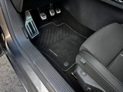 Opel Astra 2023 - 19900 EUR, 16940 km - AUTO.MOTO.pt - 16940km - foto 29 de 39