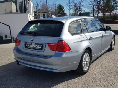 BMW 318 2011 - 10750 EUR, 300000 km - AUTO.MOTO.pt - 300000km - foto 7 de 42