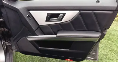 Mercedes-Benz GLK 250 2014 - 18950 EUR, 184000 km - AUTO.MOTO.pt - 184000km - foto 15 de 19