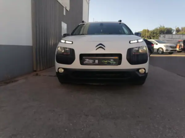 Citroën C4 Cactus 2016 - 8900 EUR, 130800 km - AUTO.MOTO.pt - 130800km - foto 5 de 17