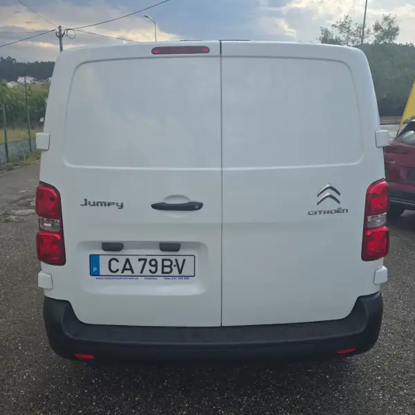 Citroën Jumpy 2020 - 17450 EUR, 147250 km - AUTO.MOTO.pt - 147250km - foto 2 de 11