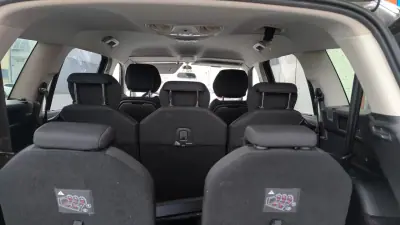 Citroën C4 Grand Picasso 2015 - 10900 EUR, 190000 km - AUTO.MOTO.pt - 190000km - foto 4 de 20