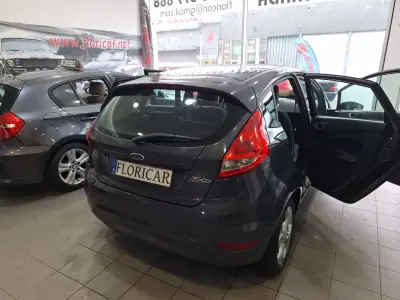 Ford Fiesta 2012 - 6900 EUR, 163718 km - AUTO.MOTO.pt - 163718km - foto 13 de 24