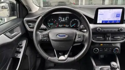 Ford Focus SW 2021 - 12999 EUR, 160121 km - AUTO.MOTO.pt - 160121km - foto 10 de 31