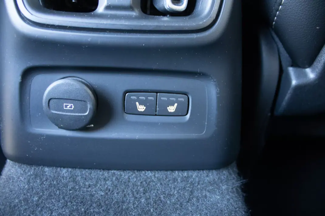 Volvo XC 40 2022 - 24990 EUR, 159000 km - 159000km - foto 45 de 54