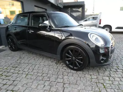 MINI Cooper 2021 - 19990 EUR, 90000 km - AUTO.MOTO.pt - 90000km - foto 19 de 52