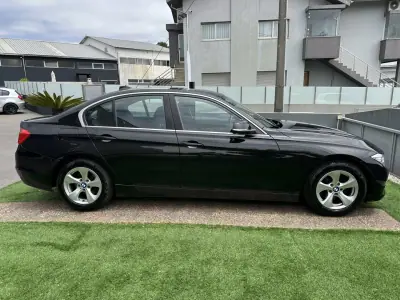 BMW 320 2013 - 13900 EUR, 280000 km - AUTO.MOTO.pt - 280000km - foto 16 de 64