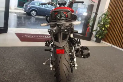 2026 - 3550 EUR, 1 km - AUTO.MOTO.pt - 1km - foto 7 de 12