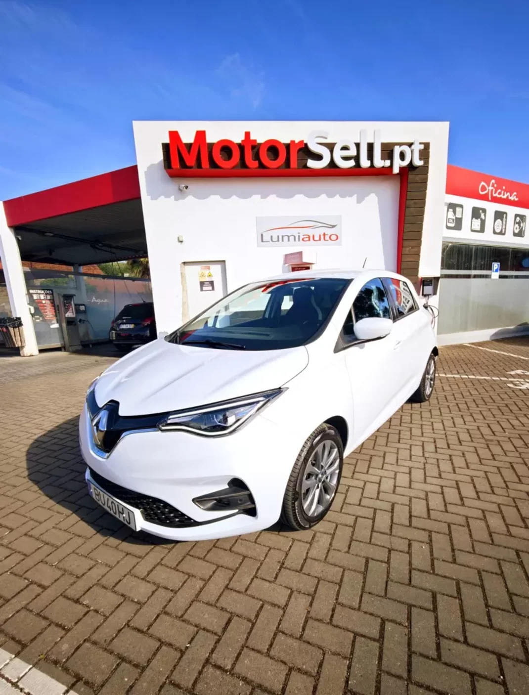 Renault Zoe 2020 - 15600 EUR, 92000 km - AUTO.MOTO.pt - 92000km - foto 1 de 10